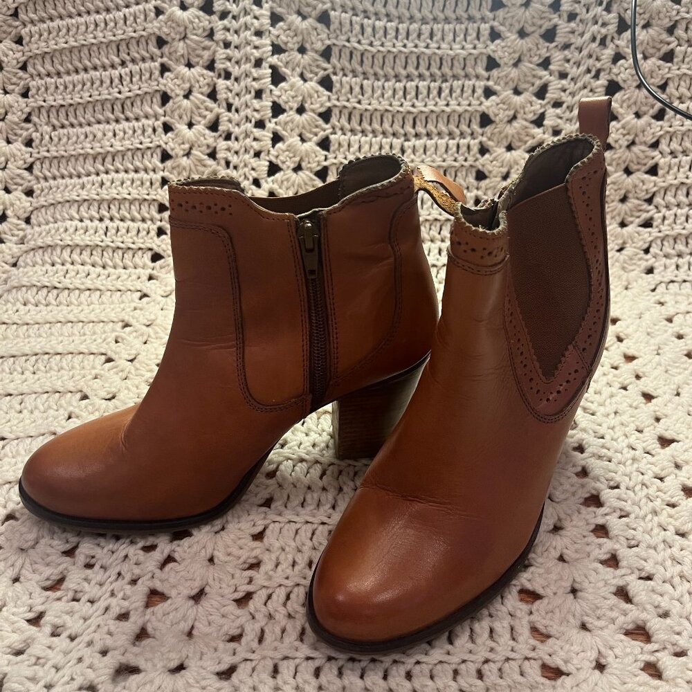 Sbicca Vintage Collection Coushatta Brown Leather High Heel Bootie Size 8